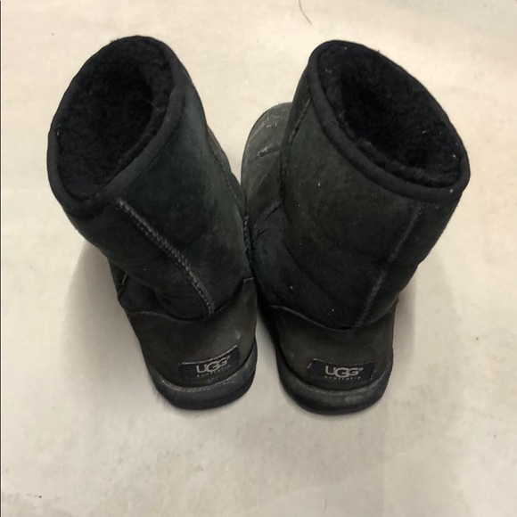 UGGs - Picture 2 of 4